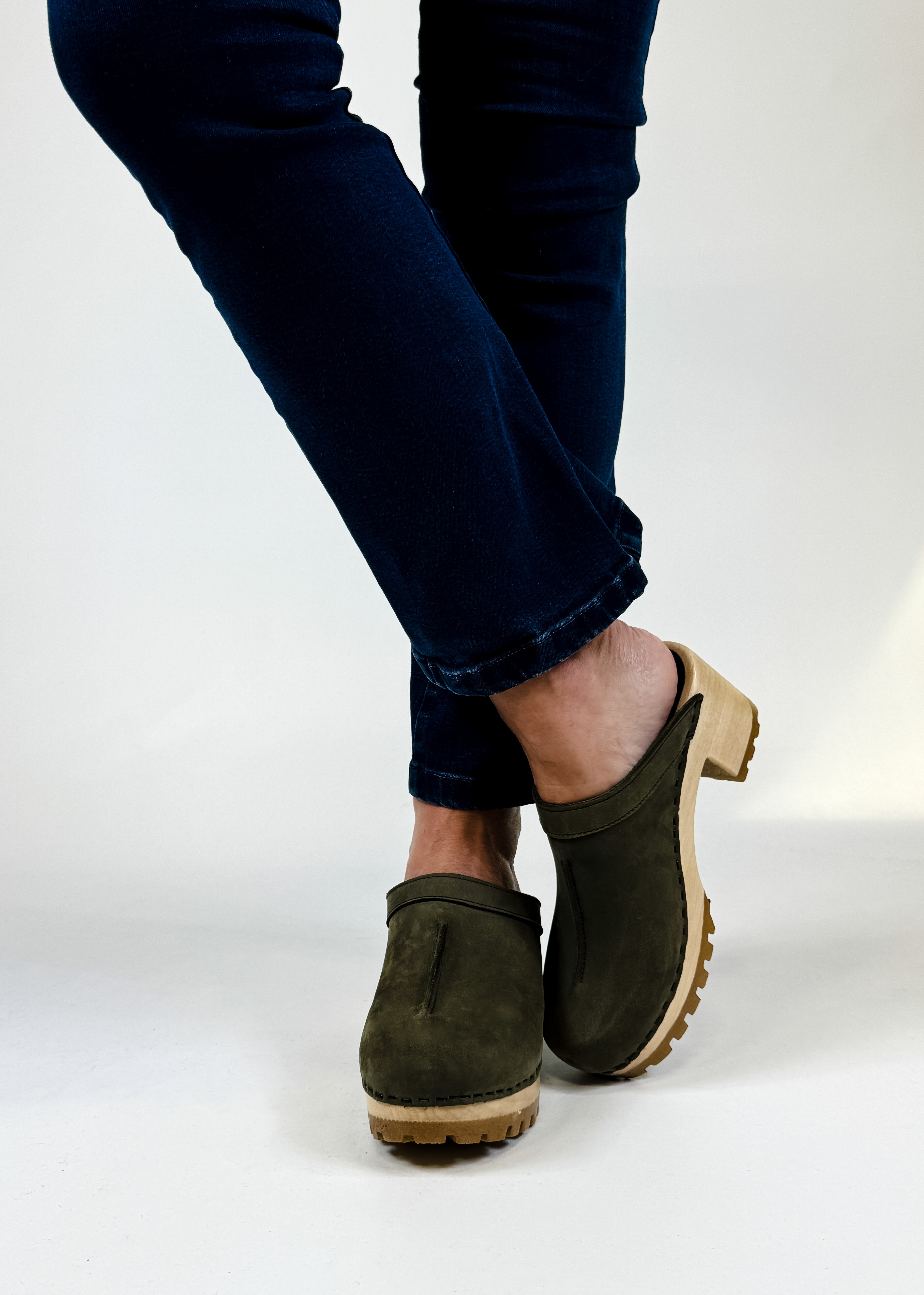 NEW! - Sven Front Seam Clog